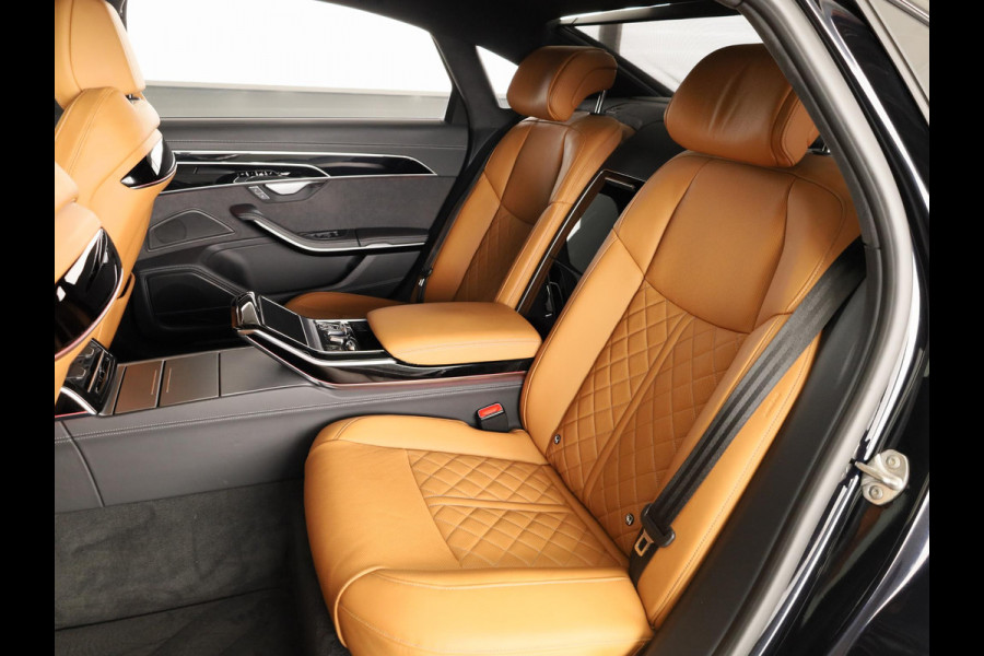 Audi A8 60 TFSI e quattro Lang 462pk |Panoramdak | Head Up display | Ventilatie + massage voor en achter | B&O | Luchtvering