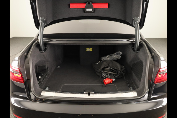 Audi A8 60 TFSI e quattro Lang 462pk |Panoramdak | Head Up display | Ventilatie + massage voor en achter | B&O | Luchtvering