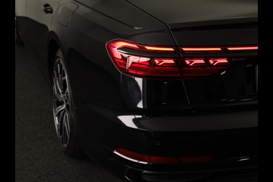 Audi A8 60 TFSI e quattro Lang 462pk |Panoramdak | Head Up display | Ventilatie + massage voor en achter | B&O | Luchtvering