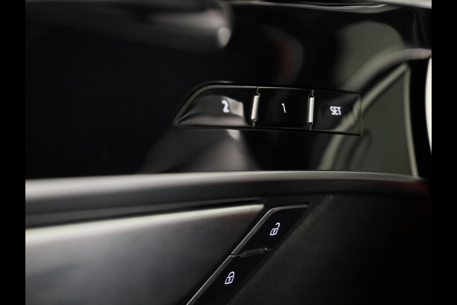 Audi A8 60 TFSI e quattro Lang 462pk |Panoramdak | Head Up display | Ventilatie + massage voor en achter | B&O | Luchtvering