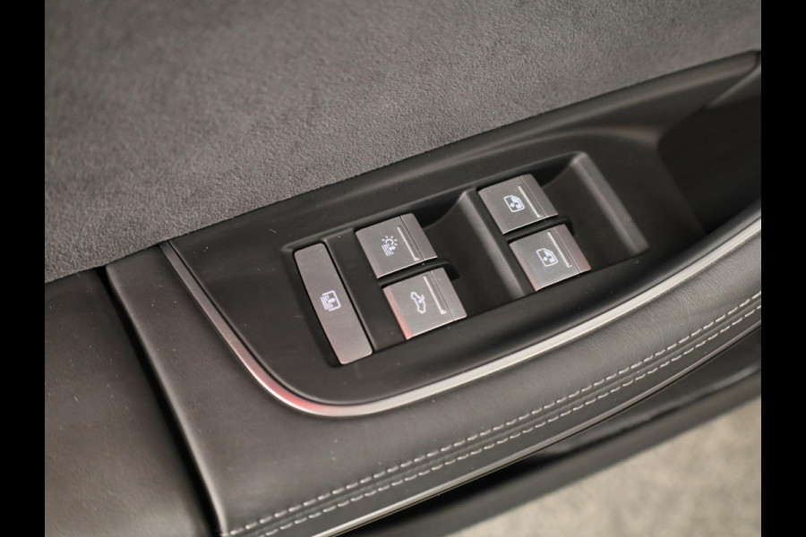 Audi A8 60 TFSI e quattro Lang 462pk |Panoramdak | Head Up display | Ventilatie + massage voor en achter | B&O | Luchtvering