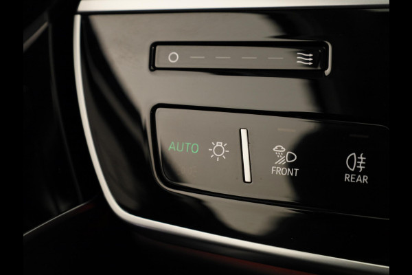 Audi A8 60 TFSI e quattro Lang 462pk |Panoramdak | Head Up display | Ventilatie + massage voor en achter | B&O | Luchtvering