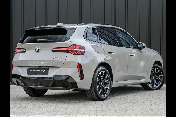 BMW X3 30e xDrive M-sport | Panorama dak | Head-Up | Camera | Comfort access | Ambiance interieur | Trekhaak |