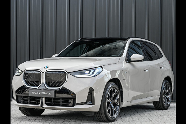 BMW X3 30e xDrive M-sport | Panorama dak | Head-Up | Camera | Comfort access | Ambiance interieur | Trekhaak |