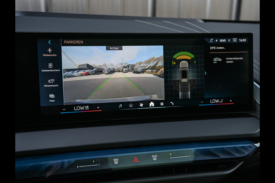 BMW X3 30e xDrive M-sport | Panorama dak | Head-Up | Camera | Comfort access | Ambiance interieur | Trekhaak |