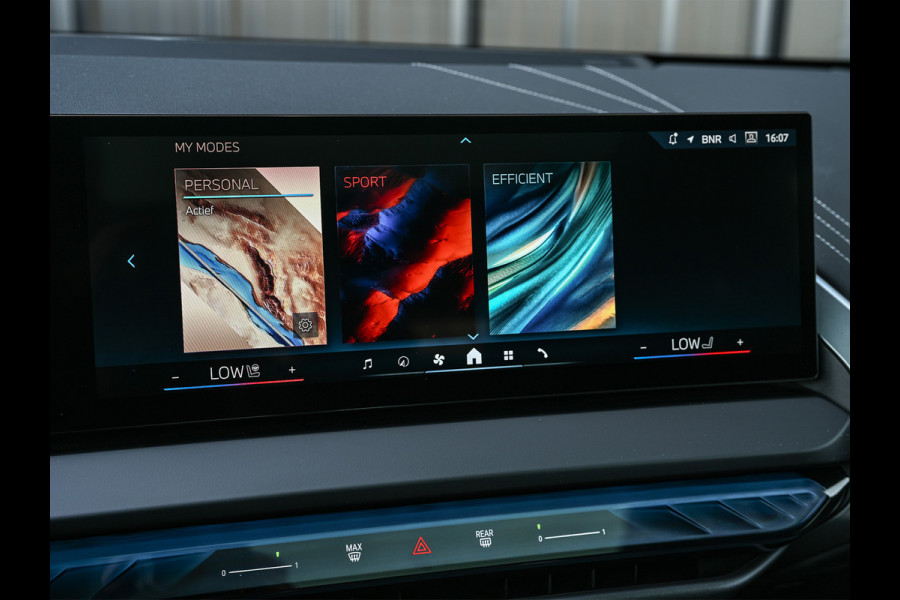 BMW X3 30e xDrive M-sport | Panorama dak | Head-Up | Camera | Comfort access | Ambiance interieur | Trekhaak |