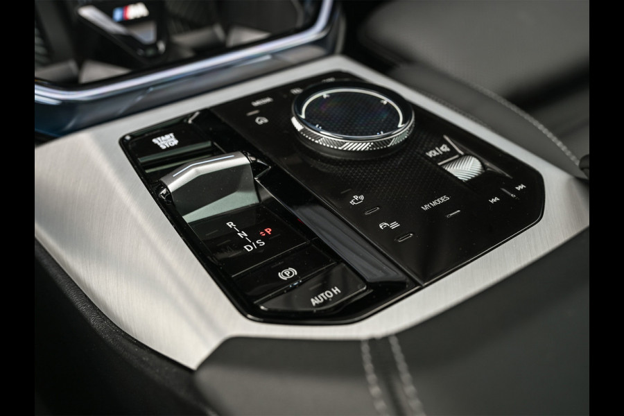 BMW X3 30e xDrive M-sport | Panorama dak | Head-Up | Camera | Comfort access | Ambiance interieur | Trekhaak |