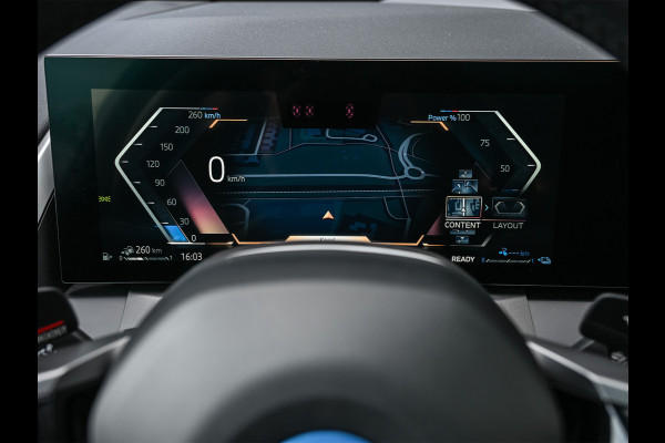 BMW X3 30e xDrive M-sport | Panorama dak | Head-Up | Camera | Comfort access | Ambiance interieur | Trekhaak |