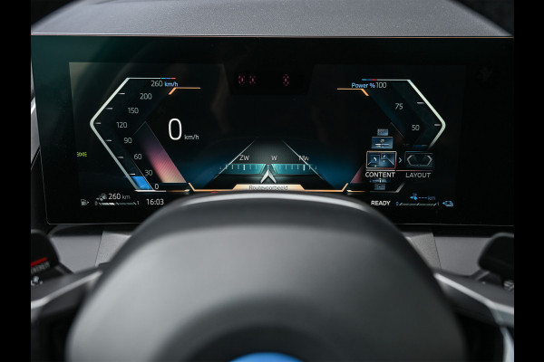 BMW X3 30e xDrive M-sport | Panorama dak | Head-Up | Camera | Comfort access | Ambiance interieur | Trekhaak |