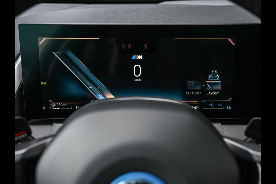 BMW X3 30e xDrive M-sport | Panorama dak | Head-Up | Camera | Comfort access | Ambiance interieur | Trekhaak |