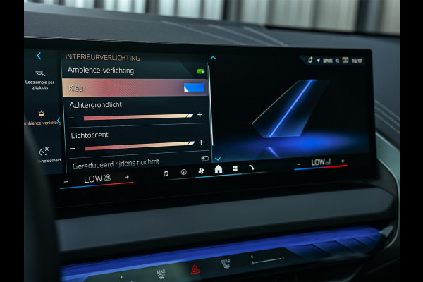 BMW X3 30e xDrive M-sport | Panorama dak | Head-Up | Camera | Comfort access | Ambiance interieur | Trekhaak |