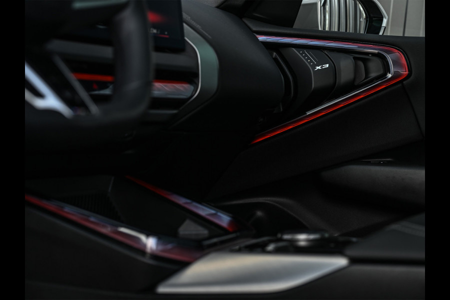 BMW X3 30e xDrive M-sport | Panorama dak | Head-Up | Camera | Comfort access | Ambiance interieur | Trekhaak |