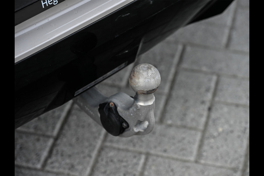 BMW X3 30e xDrive M-sport | Panorama dak | Head-Up | Camera | Comfort access | Ambiance interieur | Trekhaak |