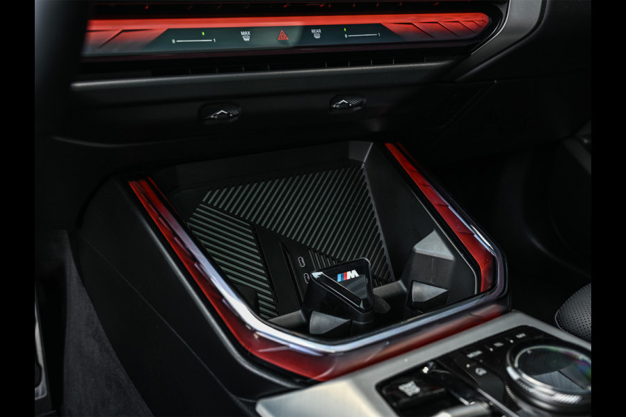 BMW X3 30e xDrive M-sport | Panorama dak | Head-Up | Camera | Comfort access | Ambiance interieur | Trekhaak |