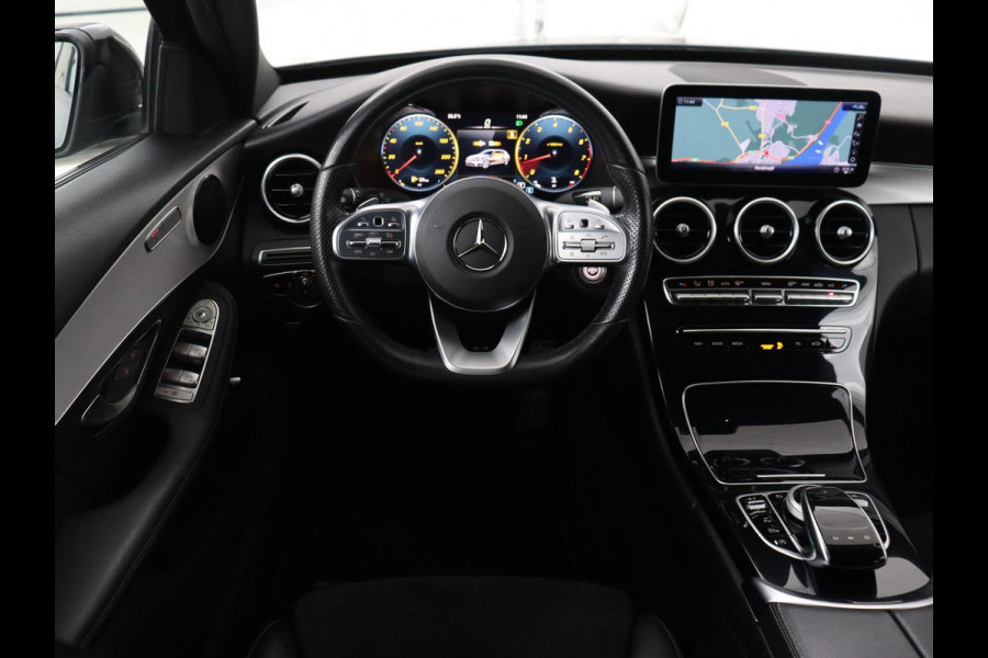 Mercedes-Benz C-Klasse 160 AMG | Stoelverwarming | Carplay | Leder/Alcantara | Camera | Digital Cockpit | Navigatie | 19'' | Full LED | Park Assist | Climate control
