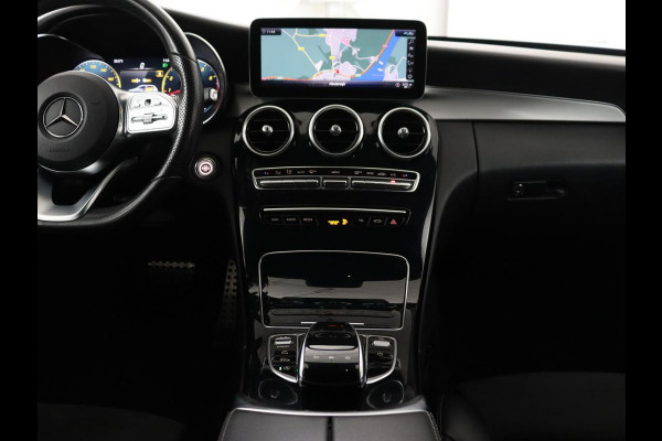 Mercedes-Benz C-Klasse 160 AMG | Stoelverwarming | Carplay | Leder/Alcantara | Camera | Digital Cockpit | Navigatie | 19'' | Full LED | Park Assist | Climate control