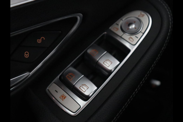 Mercedes-Benz C-Klasse 160 AMG | Stoelverwarming | Carplay | Leder/Alcantara | Camera | Digital Cockpit | Navigatie | 19'' | Full LED | Park Assist | Climate control