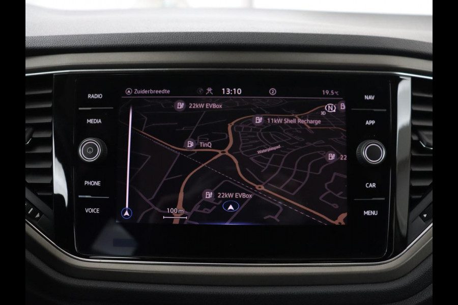 Volkswagen T-Roc 1.0 TSI Style Business | Trekhaak | Camera | Adaptive cruise | Carplay | Navigatie | Side Assist | Climate control | DAB | Parkeerhulp | Bluetooth