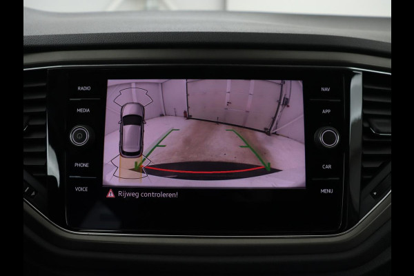Volkswagen T-Roc 1.0 TSI Style Business | Trekhaak | Camera | Adaptive cruise | Carplay | Navigatie | Side Assist | Climate control | DAB | Parkeerhulp | Bluetooth