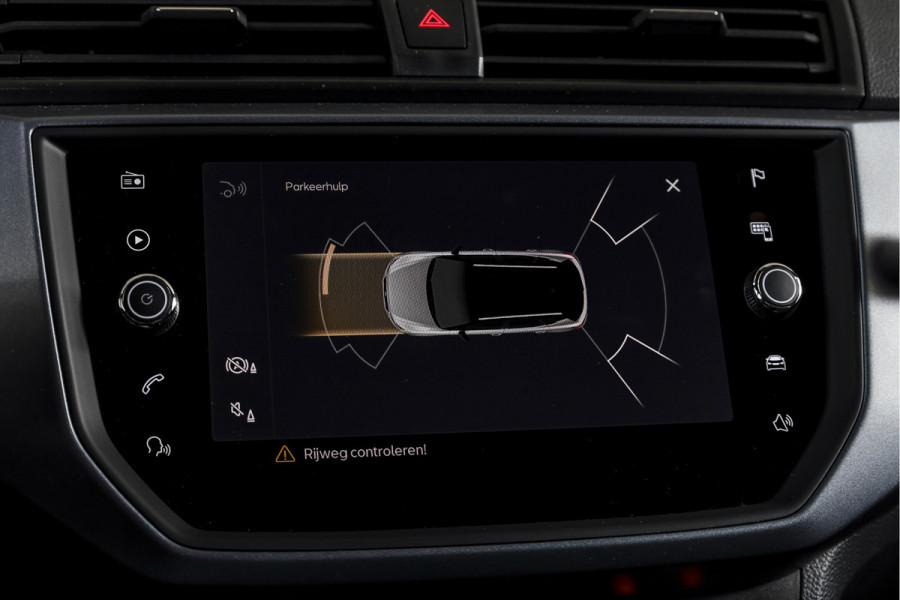 Seat Arona 1.0 TSI 95 PK Style Business Intense Orig. NL | Adapt. Cruise | PDC | Camera | NAV + App. Connect | ECC | DAB | LM 16" |