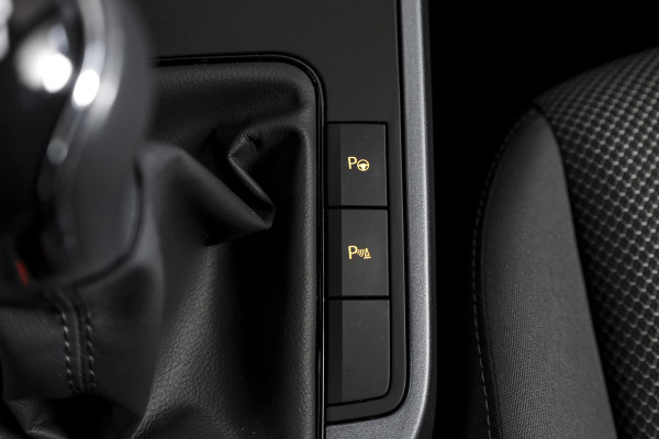 Seat Arona 1.0 TSI 95 PK Style Business Intense Orig. NL | Adapt. Cruise | PDC | Camera | NAV + App. Connect | ECC | DAB | LM 16" |