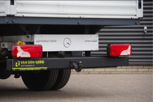 Mercedes-Benz Sprinter 519 3.5T OPEN LAADBAK, 3.5T TREKHAAK, DUBBELLUCHT, ADAPT. CRUISE, STANDKACHEL, CLIMA, LEDER STUUR, NAVI, MBUX, DUBBEL LUCHT