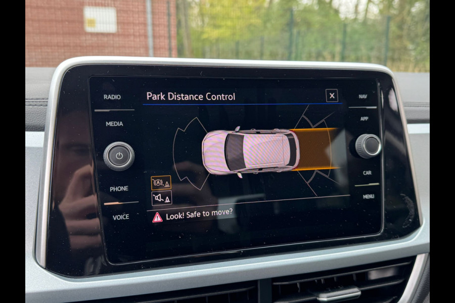 Volkswagen T-Roc TSI 115PK LIFE GOAL EDITION VIRTUAL/NAVI/ACC/STOELVERW. wordt verwacht!