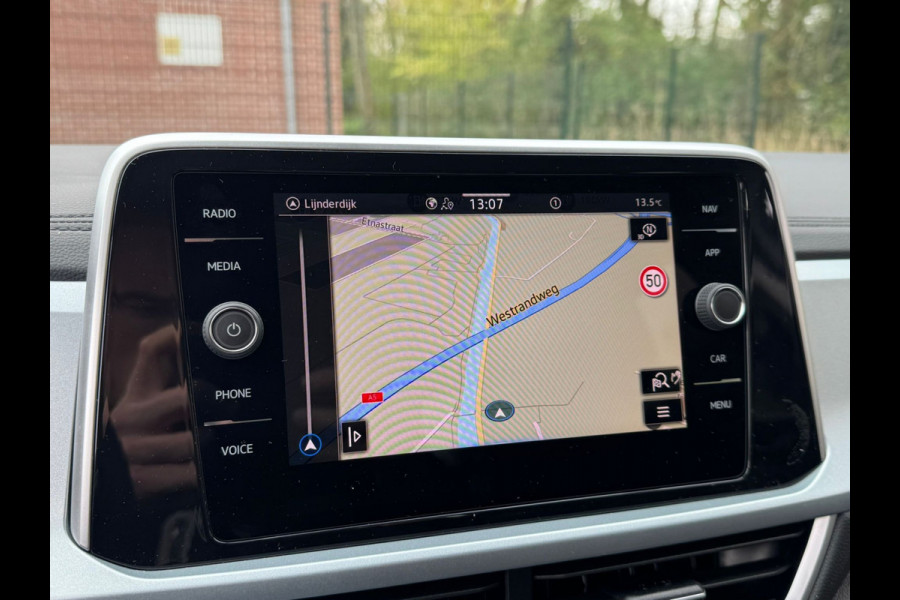 Volkswagen T-Roc TSI 115PK LIFE GOAL EDITION VIRTUAL/NAVI/ACC/STOELVERW. wordt verwacht!