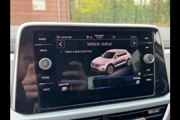 Volkswagen T-Roc TSI 115PK LIFE GOAL EDITION VIRTUAL/NAVI/ACC/STOELVERW. wordt verwacht!
