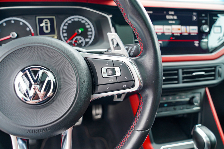Volkswagen Polo 2.0 TSI GTI | Panorama | Automaat | Climatronic | Stoelverwarming | Virtual cockpit | Apple carplay | NAP