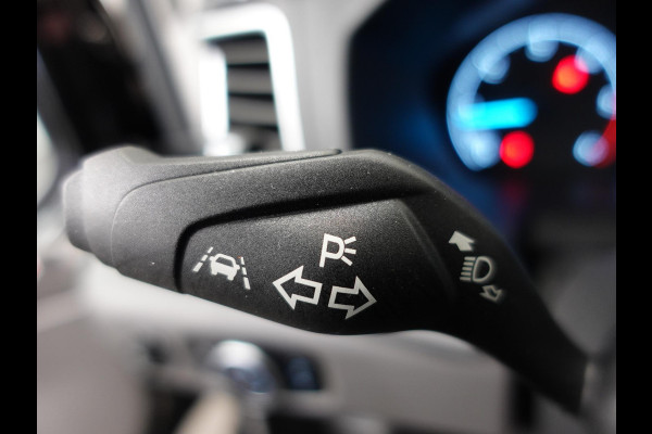Ford Transit 130pk L2H2 Automaat Navigatie Trekhaak 360° Camera Airco Cruise DAB+
