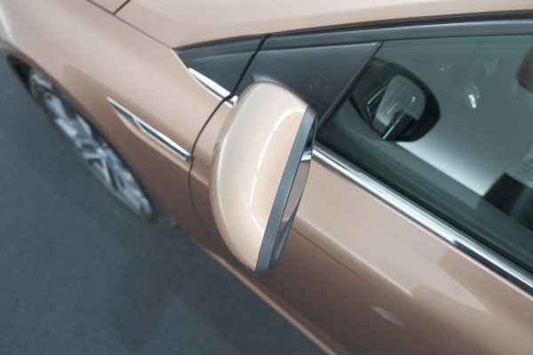 Renault Mégane Estate 1.6 E-Tech Plug-In Hybrid 160 Intens | Stoelmassage | Dodehoekdetectie | Leer | Camera