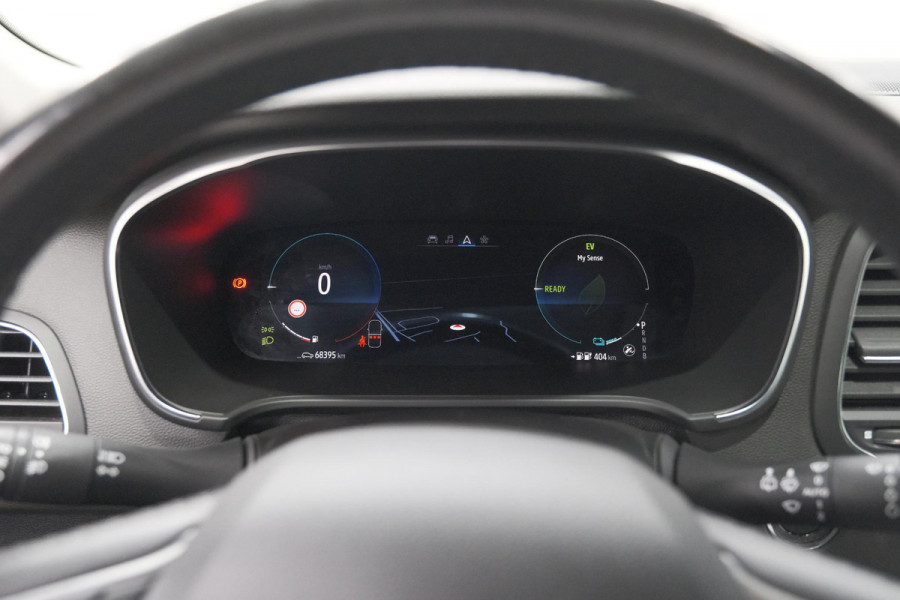 Renault Mégane Estate 1.6 E-Tech Plug-In Hybrid 160 Intens | Stoelmassage | Dodehoekdetectie | Leer | Camera