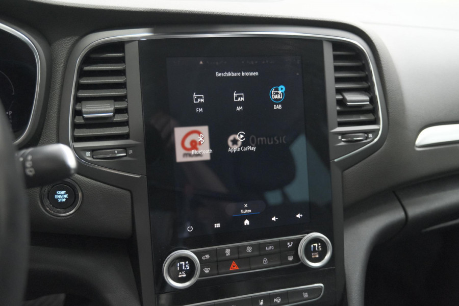 Renault Mégane Estate 1.6 E-Tech Plug-In Hybrid 160 Intens | Stoelmassage | Dodehoekdetectie | Leer | Camera