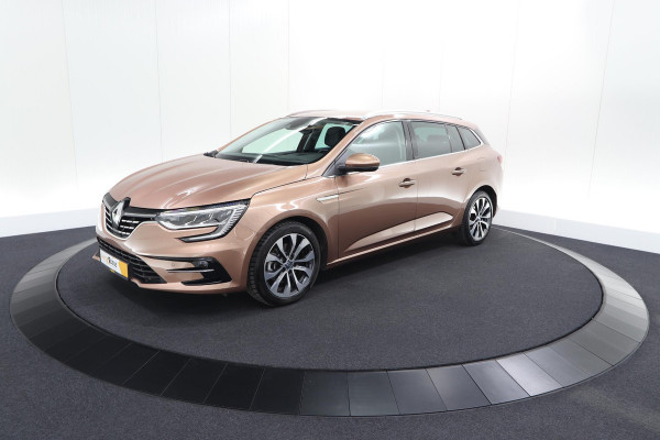 Renault Mégane Estate 1.6 E-Tech Plug-In Hybrid 160 Intens | Stoelmassage | Dodehoekdetectie | Leer | Camera