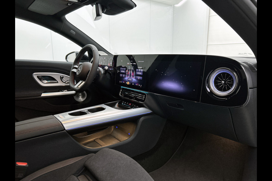 Mercedes-Benz CLA-Klasse 200 Business Solution AMG | Premium Plus | Winterpakket | Nightpakket | Rijassistentiepakket | Smartphone integratie | MBUX Augmented Reality navigatie |