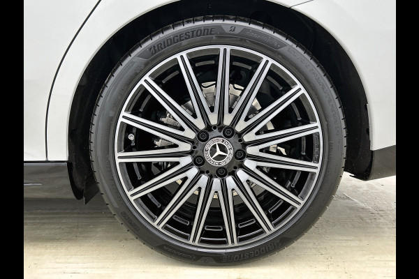 Mercedes-Benz CLA-Klasse 200 Business Solution AMG | Premium Plus | Winterpakket | Nightpakket | Rijassistentiepakket | Smartphone integratie | MBUX Augmented Reality navigatie |