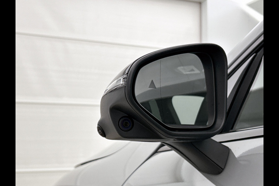 Mercedes-Benz CLA-Klasse 200 Business Solution AMG | Premium Plus | Winterpakket | Nightpakket | Rijassistentiepakket | Smartphone integratie | MBUX Augmented Reality navigatie |