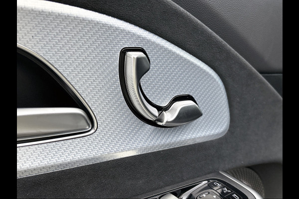 Mercedes-Benz CLA-Klasse 200 Business Solution AMG | Premium Plus | Winterpakket | Nightpakket | Rijassistentiepakket | Smartphone integratie | MBUX Augmented Reality navigatie |