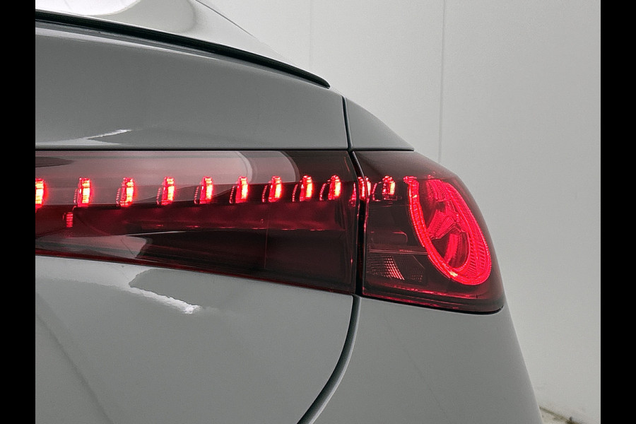 Mercedes-Benz CLA-Klasse 200 Business Solution AMG | Premium Plus | Winterpakket | Nightpakket | Rijassistentiepakket | Smartphone integratie | MBUX Augmented Reality navigatie |