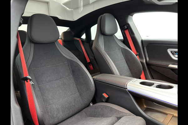 Mercedes-Benz CLA-Klasse 200 Business Solution AMG | Premium Plus | Winterpakket | Nightpakket | Rijassistentiepakket | Smartphone integratie | MBUX Augmented Reality navigatie |