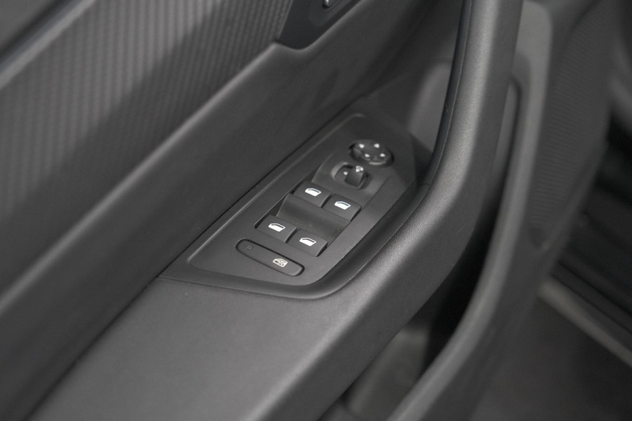 Peugeot 508 SW 1.6 HYbrid Allure | Drive Assist Plus | Elektronische Kofferklep | Camera | Apple Carplay
