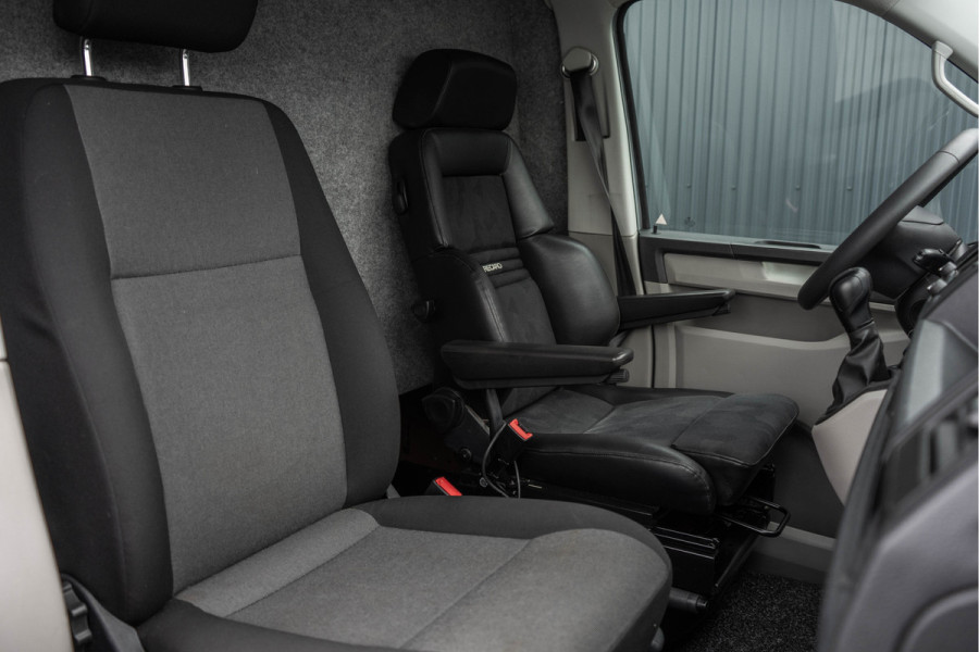 Volkswagen Transporter T6 2.0 TDI L1H1 | 150 PK | Automaat | Carplay | Cruise | PDC | Trekhaak