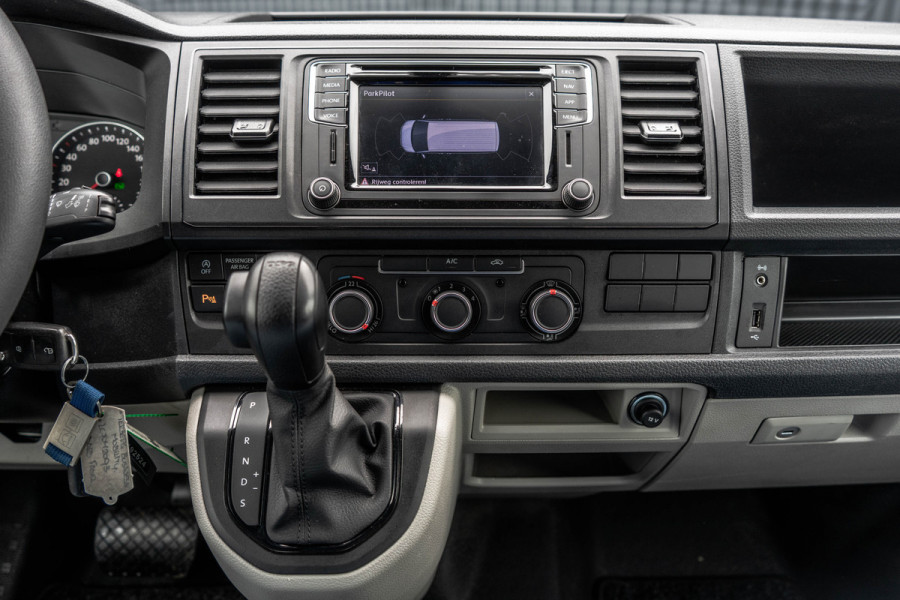 Volkswagen Transporter T6 2.0 TDI L1H1 | 150 PK | Automaat | Carplay | Cruise | PDC | Trekhaak