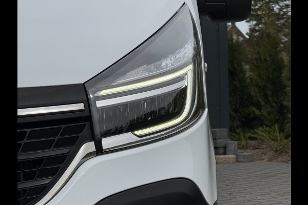 Renault Trafic 2.0 dCi 120 PK / L1H1 / 1e EIG. / TREKHAAK / IMPERIAAL / AIRCO / CRUISE / 3-ZITS / LED