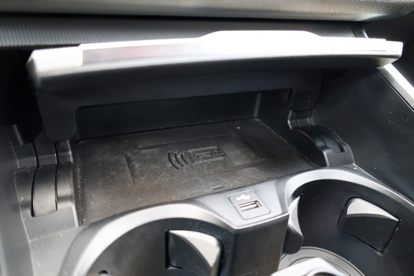 BMW 3-serie 330e Business Edition Plus | BTW | NAP | M-SPORT | LASER | KEYLESS | 360 | LEDER | DEALER ONDH |