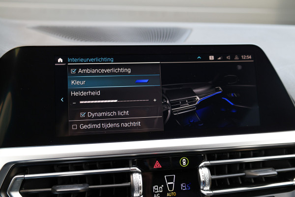 BMW 3-serie 330e Business Edition Plus | BTW | NAP | M-SPORT | LASER | KEYLESS | 360 | LEDER | DEALER ONDH |