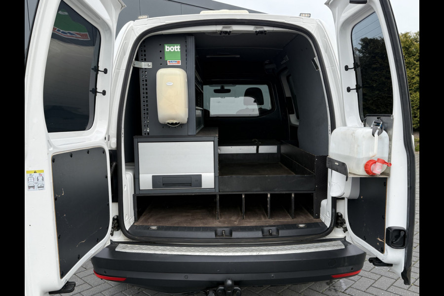 Volkswagen Caddy Maxi 2.0 TDI 4-MOTION E6 / L2H1 / MAXI / 4x4 / 1e EIG. / AIRCO / CRUISE / TREKHAAK / INRICHTING 220V