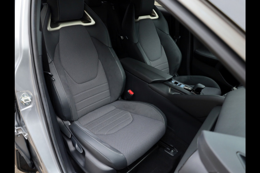 Toyota C-HR 2.0 Hybrid 200 Executive | JBL | Half Leder | El Achterklep