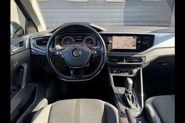Volkswagen Polo 1.0 TSI Highline | Navigatie | Adaptive Cruise Control | DAB | Privacy Glass | Climate Control | Lichtmetalen Velgen |
